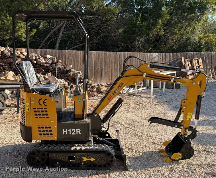 EXCAVADORA 2024 AGT H12R