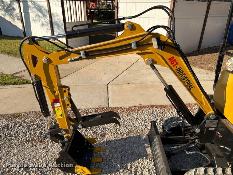 image for item DX5827 2024 AGT H12R mini excavator