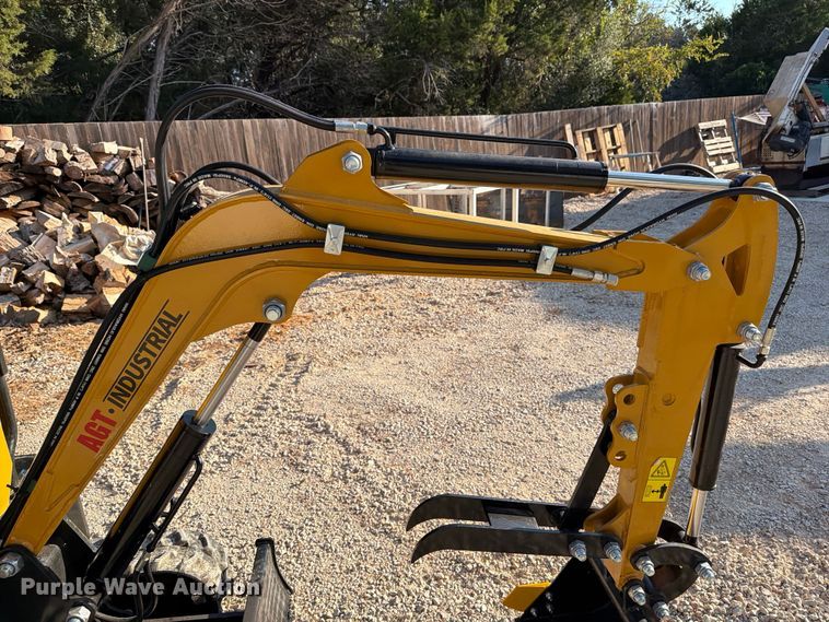 image for item DX5827 2024 AGT H12R mini excavator