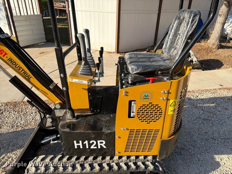 image for item DX5827 2024 AGT H12R mini excavator
