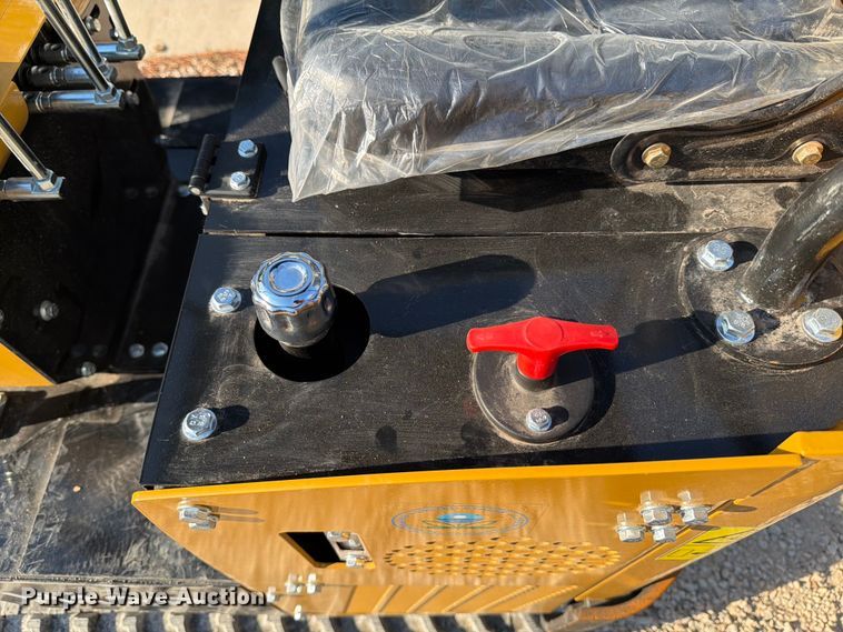 image for item DX5827 2024 AGT H12R mini excavator