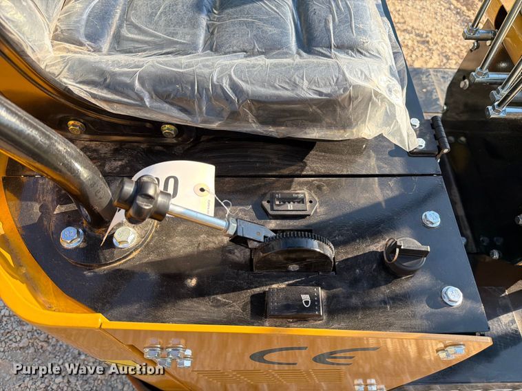 image for item DX5827 2024 AGT H12R mini excavator