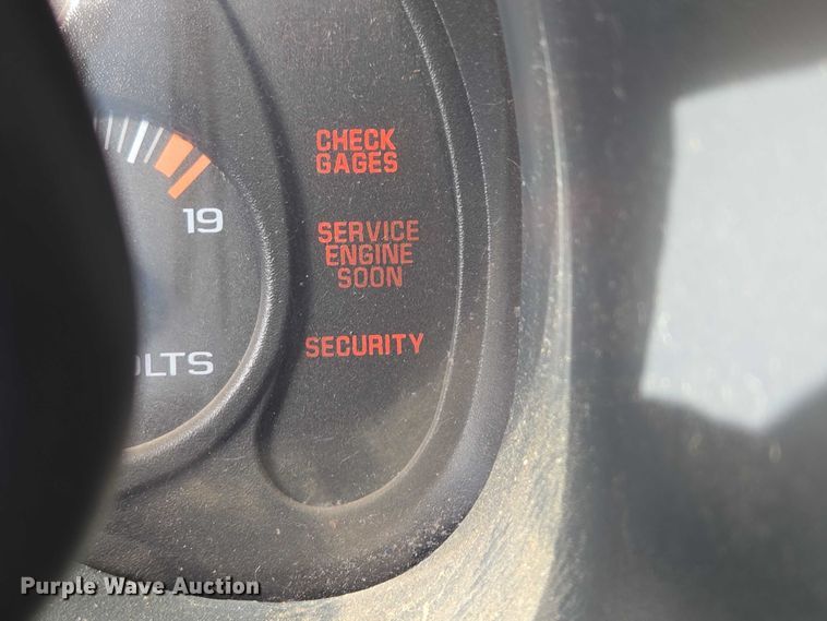 image for item DY1300 2000 Chevrolet Express 2500 van