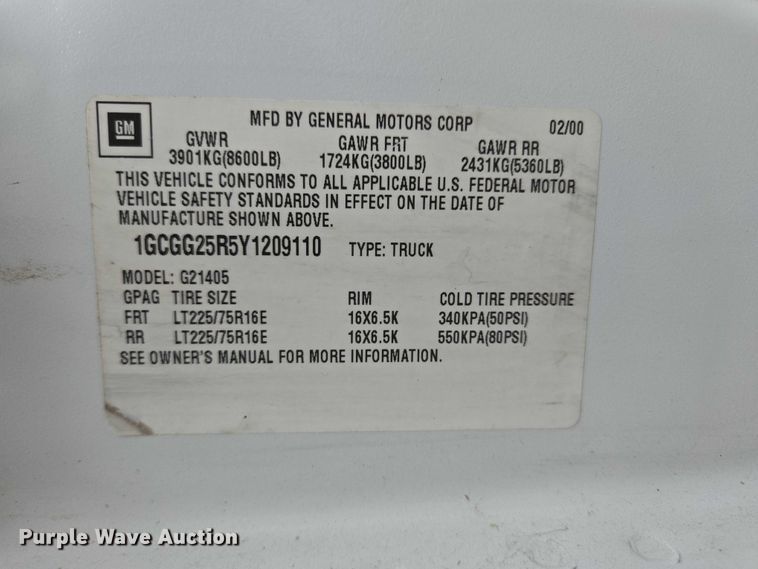 image for item DY1300 2000 Chevrolet Express 2500 van