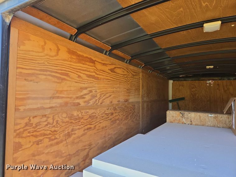 image for item DY1304 1992 Pace American L816TA2 enclosed cargo trailer