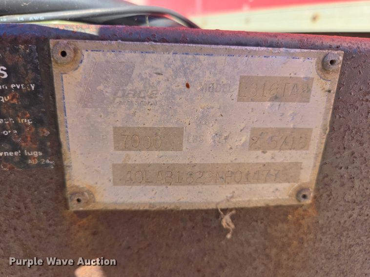 image for item DY1304 1992 Pace American L816TA2 enclosed cargo trailer