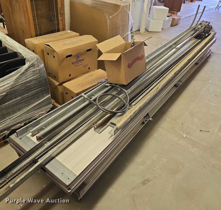 image for item DY1309 Garage door