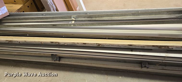 image for item DY1309 Garage door