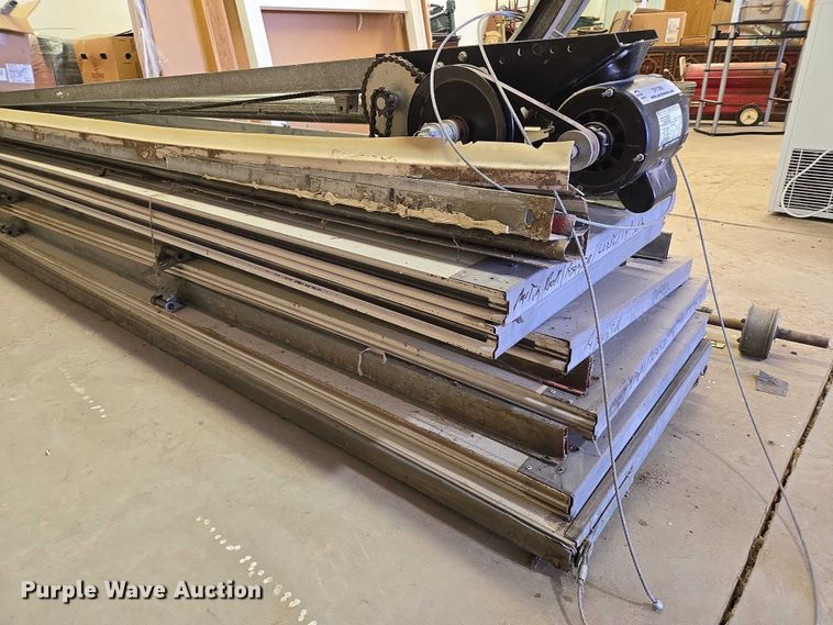 image for item DY1309 Garage door