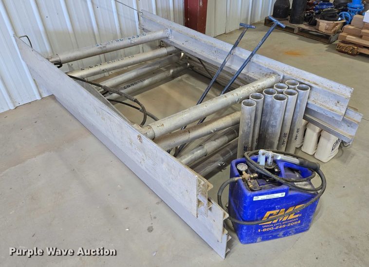 image for item DY1311 GME shoring equipment