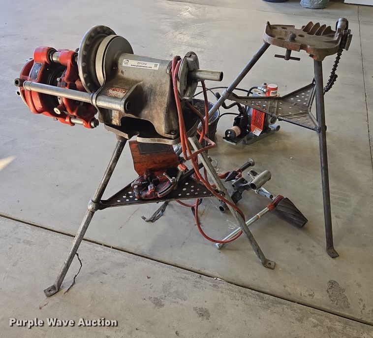 image for item DY1314 Rigid 300 pipe threader