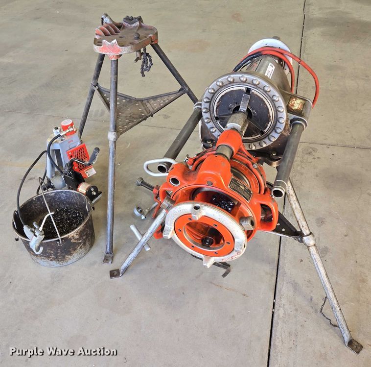 image for item DY1314 Rigid 300 pipe threader