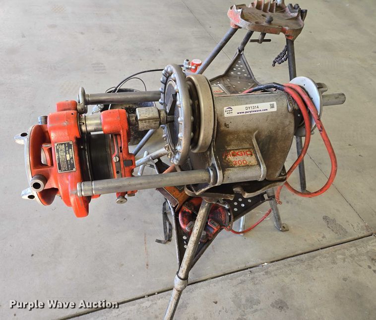 image for item DY1314 Rigid 300 pipe threader