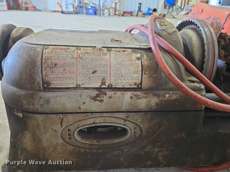 image for item DY1315 (2) pipe threaders