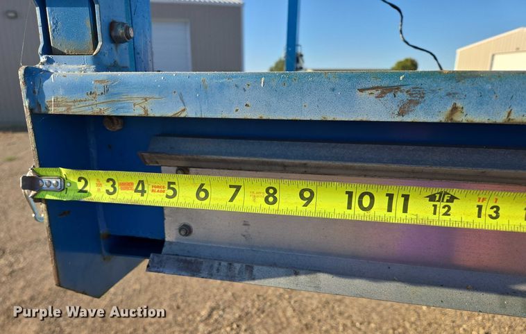 image for item DY1316 2005 Genie GS-3268 DC scissor lift