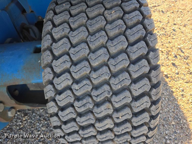 image for item DY1316 2005 Genie GS-3268 DC scissor lift