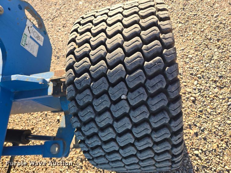 image for item DY1316 2005 Genie GS-3268 DC scissor lift