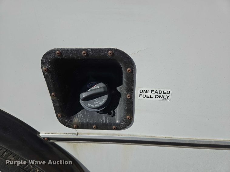 image for item DY1377 2016 Ford Eldorado shuttle bus