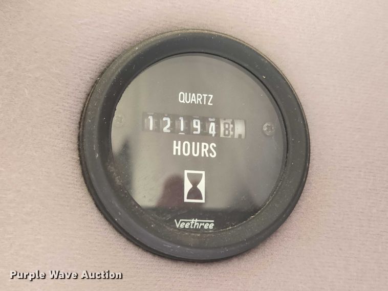 image for item DY1377 2016 Ford Eldorado shuttle bus