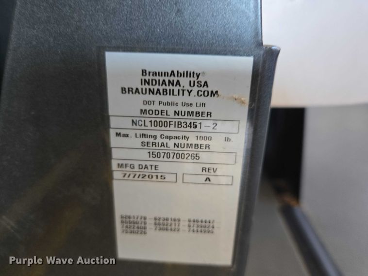 image for item DY1377 2016 Ford Eldorado shuttle bus