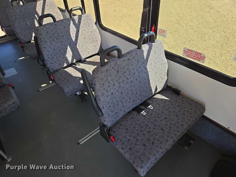 image for item DY1377 2016 Ford Eldorado shuttle bus