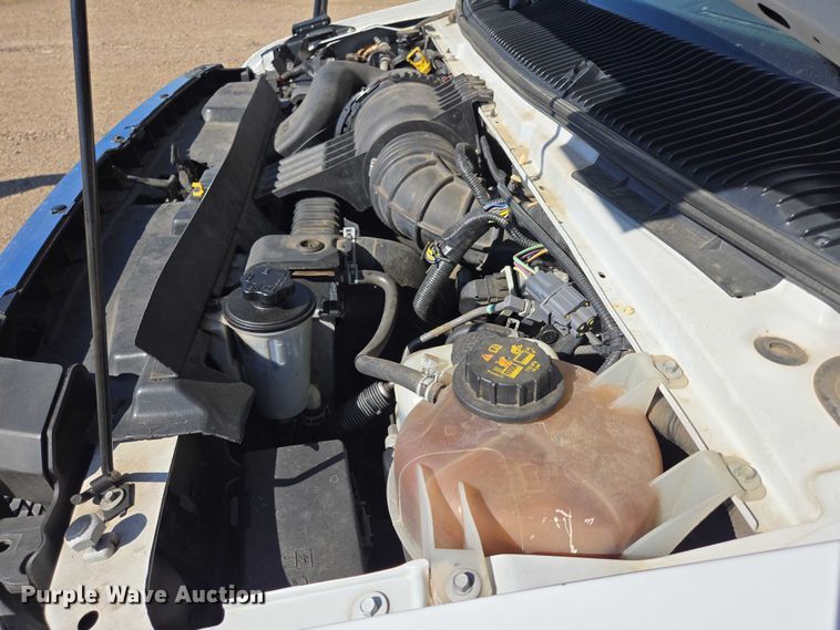 image for item DY1377 2016 Ford Eldorado shuttle bus