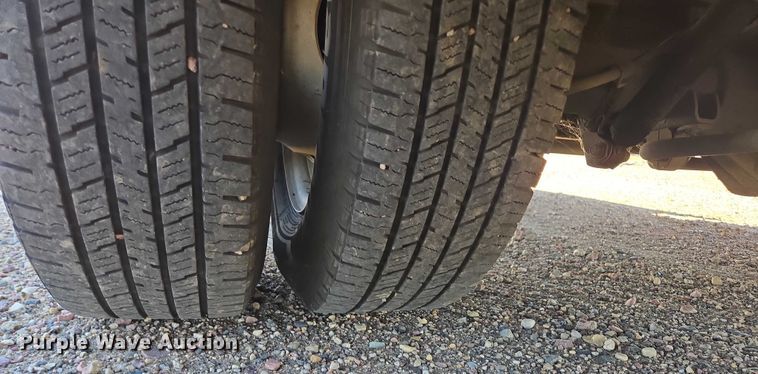 image for item DY1377 2016 Ford Eldorado shuttle bus