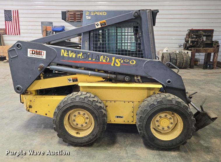 image for item DY1422 2001 New Holland LS180 skid steer loader