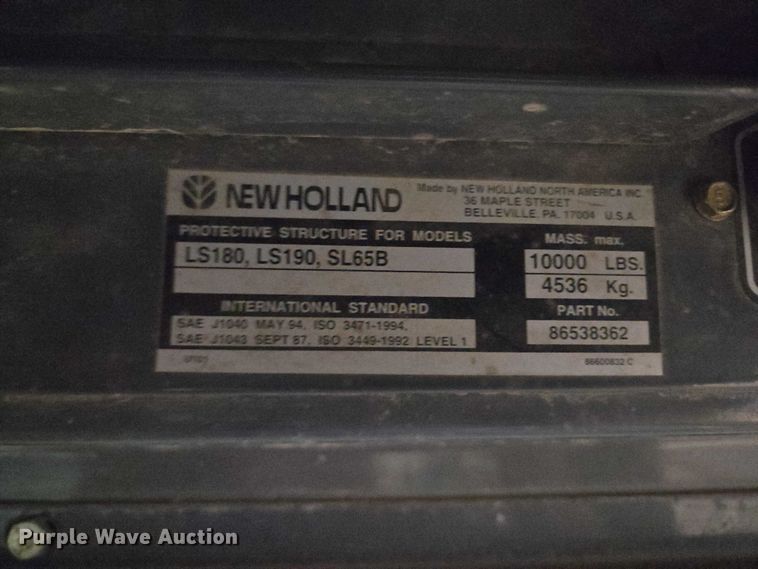 image for item DY1422 2001 New Holland LS180 skid steer loader
