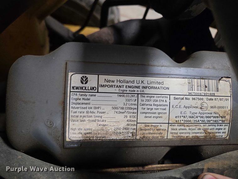 image for item DY1422 2001 New Holland LS180 skid steer loader