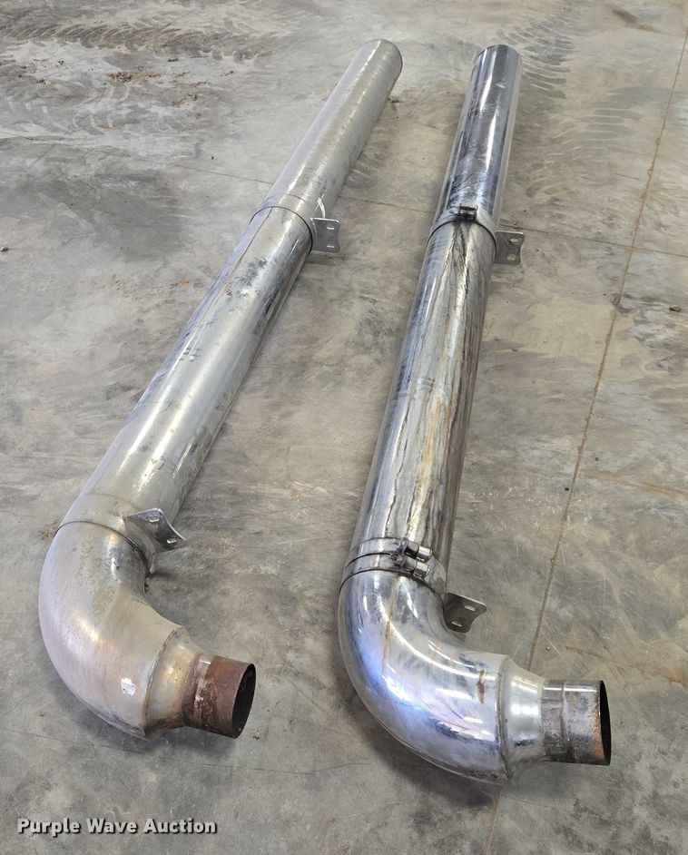 image for item DY1423 (2) exhaust stacks