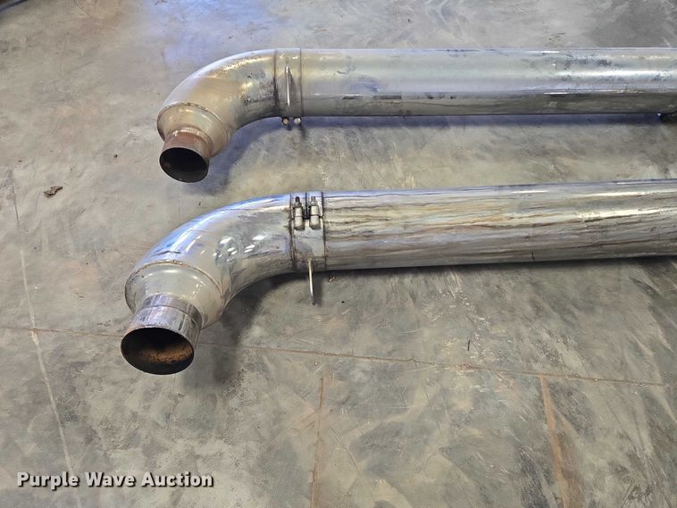 image for item DY1423 (2) exhaust stacks