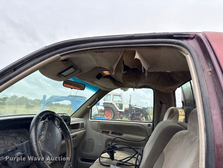 image for item DY8227 1995 Dodge Ram 2500 pickup truck cab and chassis