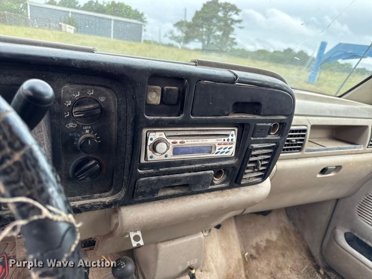 image for item DY8227 1995 Dodge Ram 2500 pickup truck cab and chassis