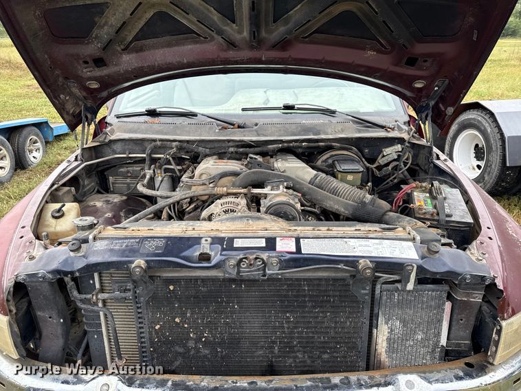 image for item DY8227 1995 Dodge Ram 2500 pickup truck cab and chassis