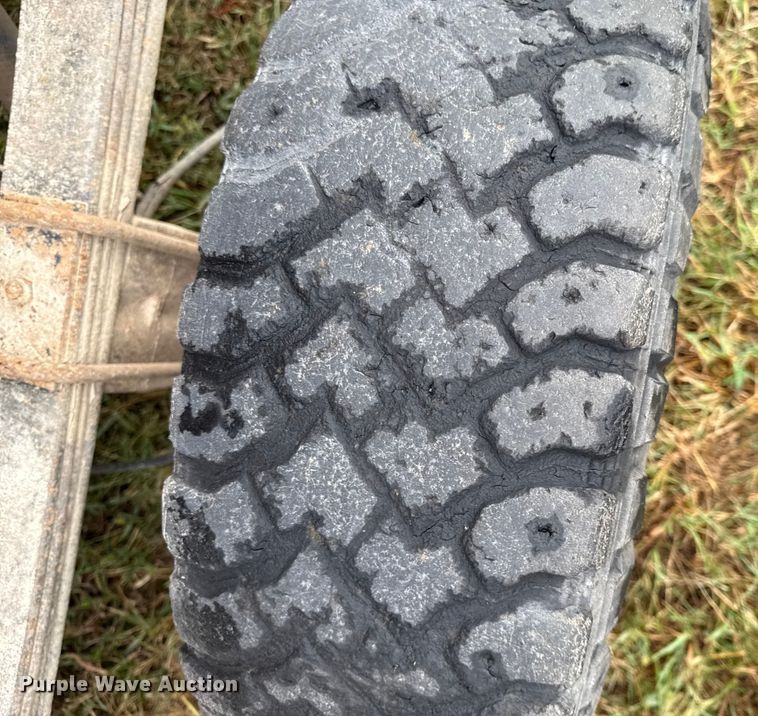 image for item DY8227 1995 Dodge Ram 2500 pickup truck cab and chassis