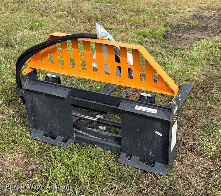 image for item DY8259 2025 Wolverine PFA-11-3300G skid steer forks