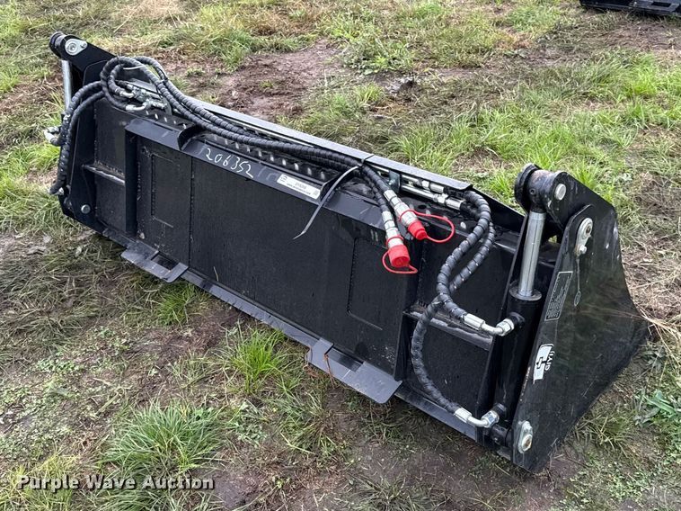 image for item DY8269 2025 GIYI KH72 4-in-1 skid steer bucket