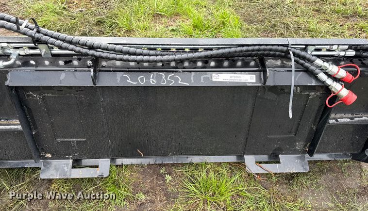 image for item DY8269 2025 GIYI KH72 4-in-1 skid steer bucket