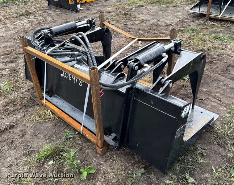 image for item DY8272 2025 GIYI PG72 skid steer grapple bucket