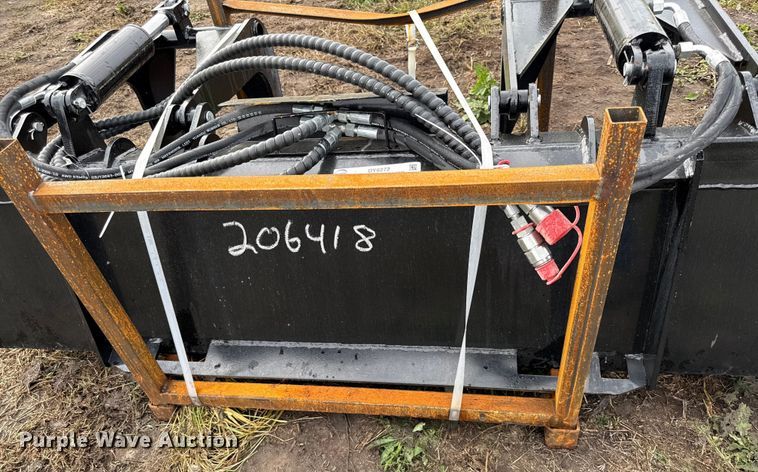 image for item DY8272 2025 GIYI PG72 skid steer grapple bucket