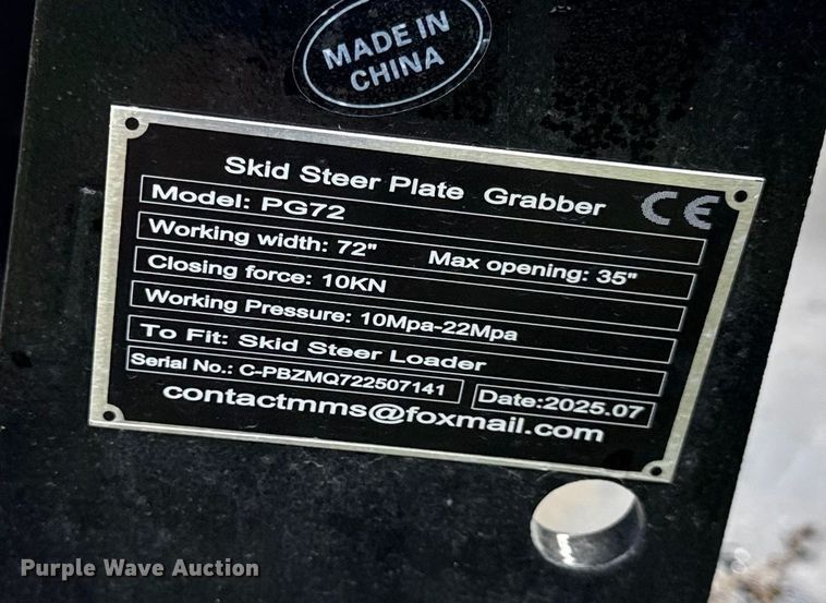 image for item DY8272 2025 GIYI PG72 skid steer grapple bucket