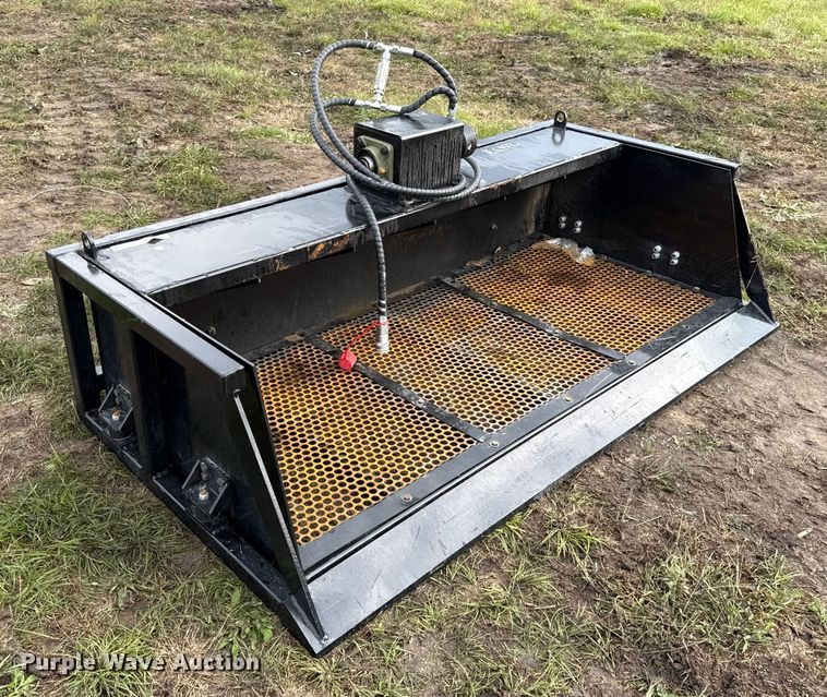 image for item DY8273 2025 GIYI VB59 skid steer vibratory screening bucket