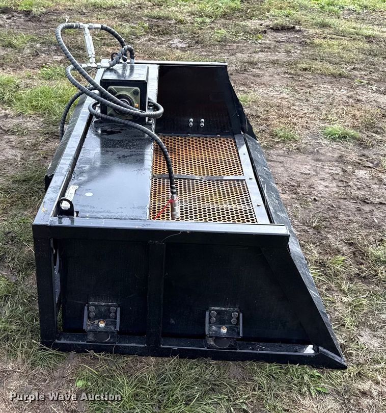 image for item DY8273 2025 GIYI VB59 skid steer vibratory screening bucket