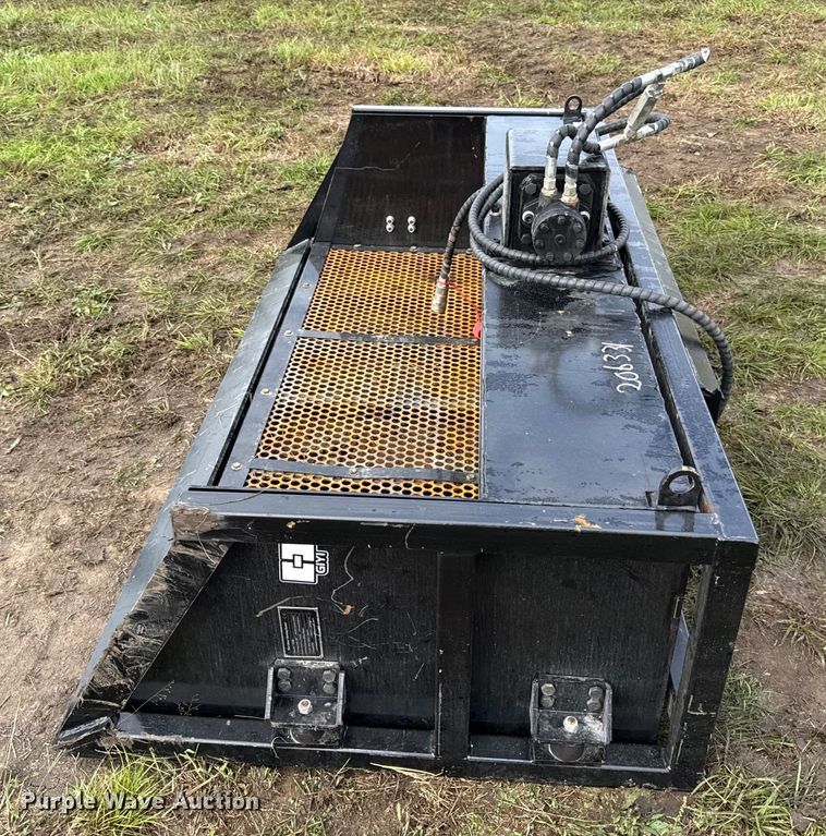 image for item DY8273 2025 GIYI VB59 skid steer vibratory screening bucket