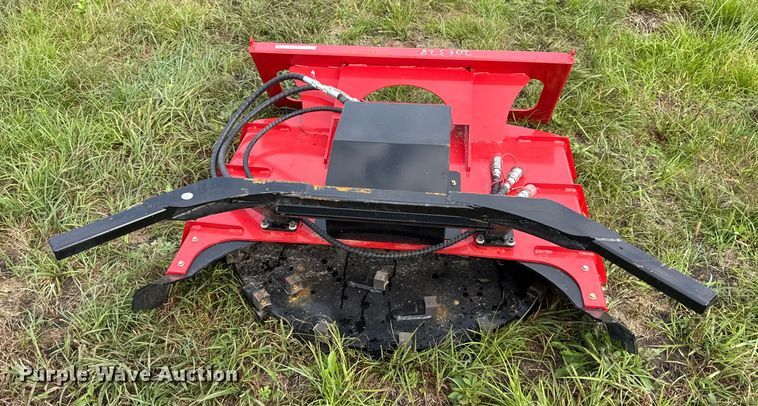 image for item DY8274 GIYI X-DM43 skid steer disc mulcher