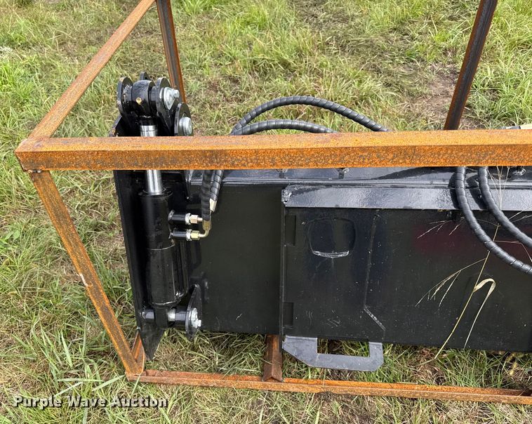 image for item DY8275 2025 TopCat  4-in-1 skid steer bucket