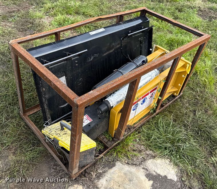 image for item DY8278 2025 AGT SSHH680 skid steer breaker