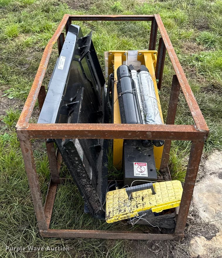 image for item DY8278 2025 AGT SSHH680 skid steer breaker