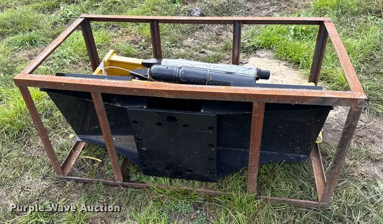 image for item DY8278 2025 AGT SSHH680 skid steer breaker